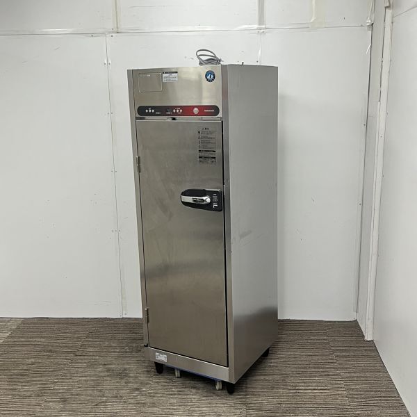 入荷しました!食器消毒保管庫です!