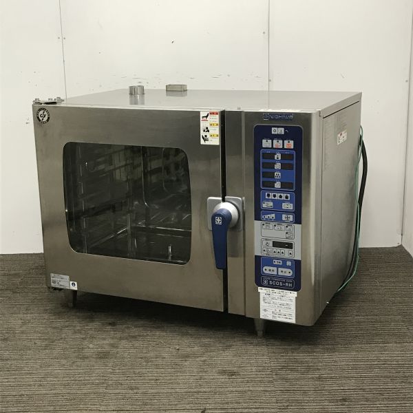 入荷しました!電気スチームコンベクションオーブンです!