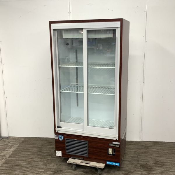 入荷しました!冷蔵ショーケースです!