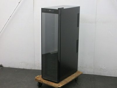 入荷しました!ワインセラーです!