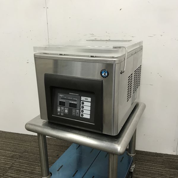 入荷しました!真空包装機です!