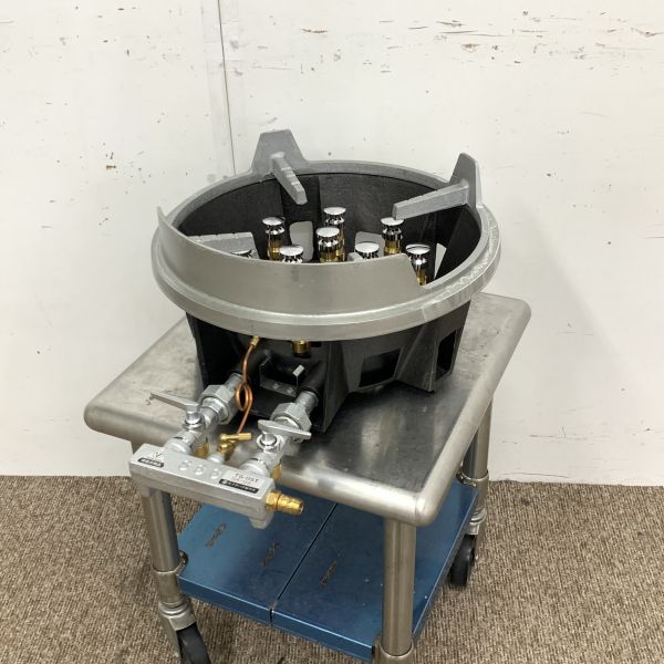 入荷しました!鋳物コンロ(1)です!