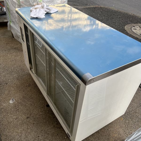 パナソニック テーブル形冷蔵ショーケース SMR-V1261C 2023年製 買取させていただきました！