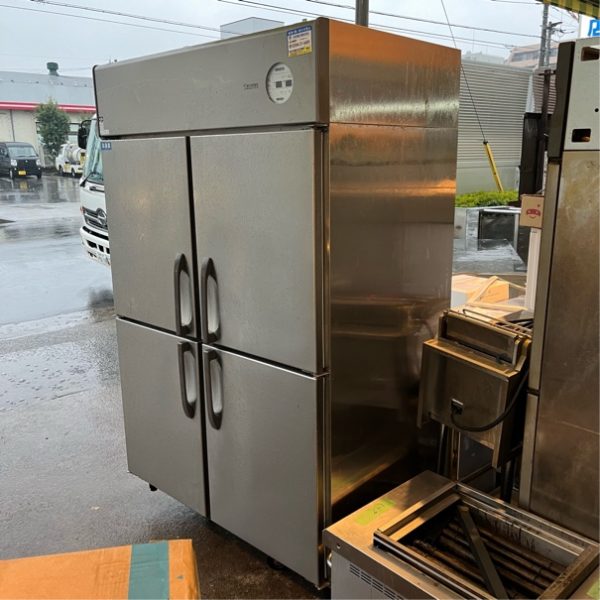 大和冷機 縦型冷凍冷蔵庫 423S1ｰEC 2018年製 買取させていただきました！