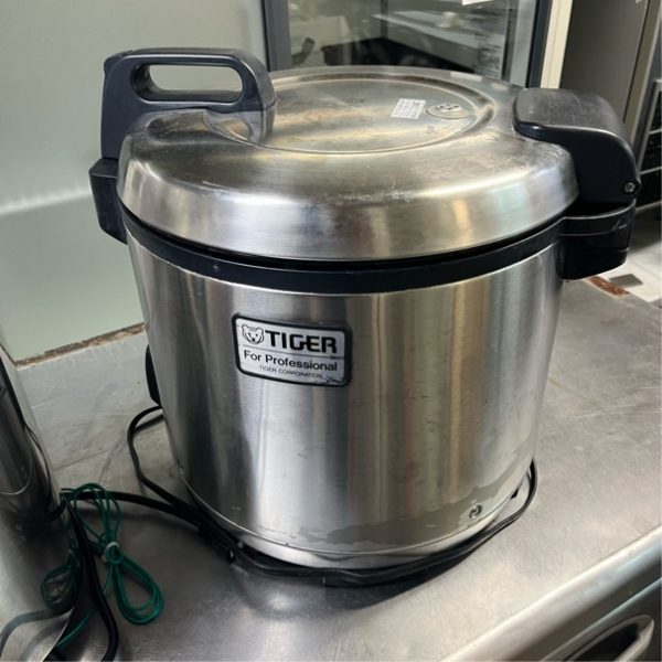 タイガー 電気炊飯ジャー JNO-A360 2016年製 買取させていただきました！