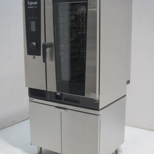 入荷しました!電気スチームコンベクションオーブンです!