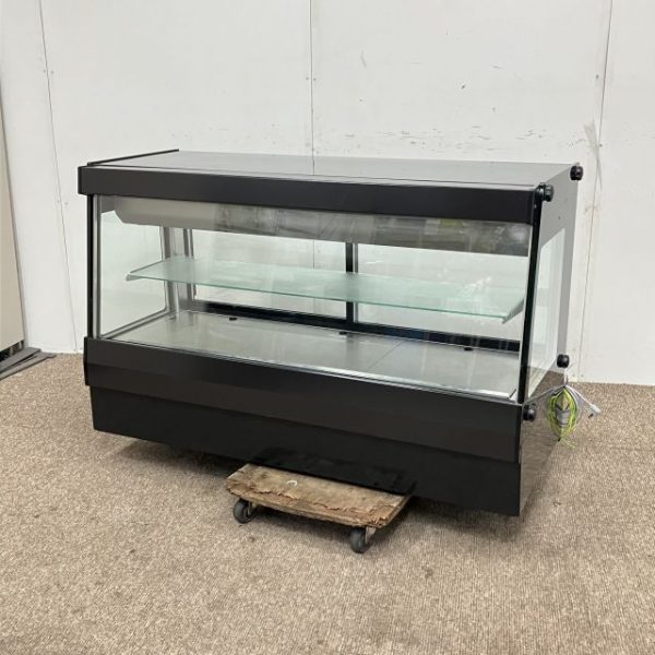 入荷しました!高湿ディスプレイケースです!