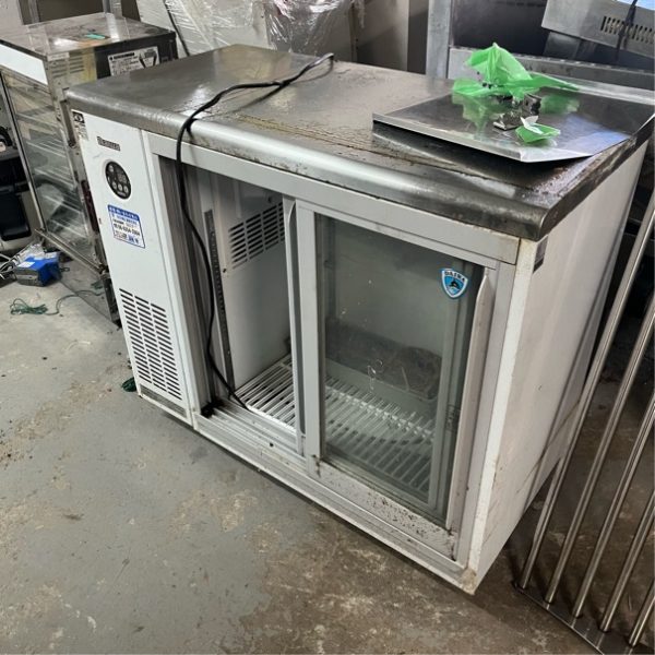大和冷機 テーブル形冷蔵ショーケース 3341DP-S 2021年製 買取させていただきました！