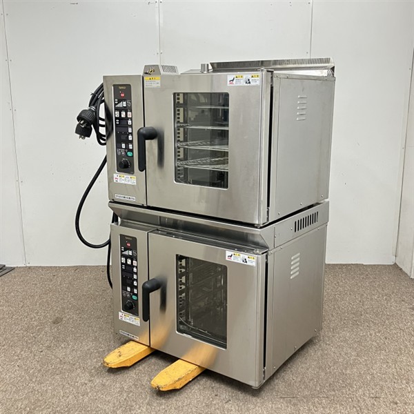 入荷しました！スチームコンベクションオーブンです！