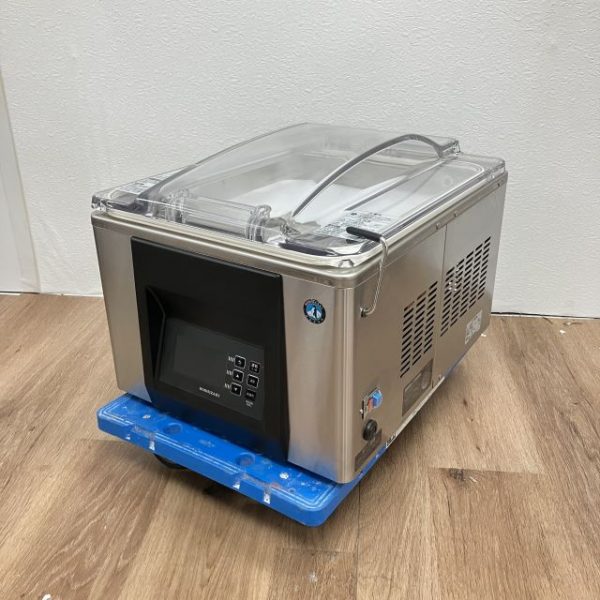 入荷しました!真空包装機です!