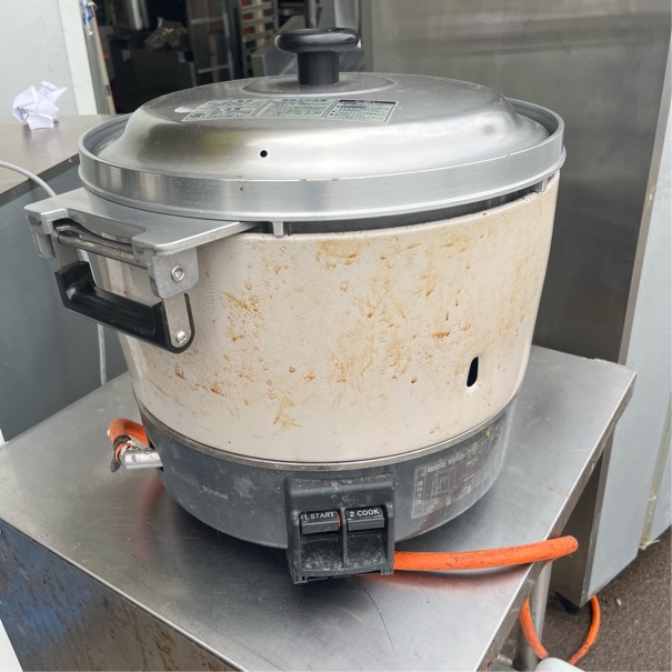 リンナイ ガス炊飯器 RR-300CF 2021年製 LPガス用 買取させていただきました！