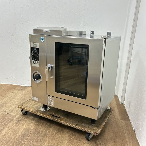 入荷しました!電気スチームコンベクションオーブンです!