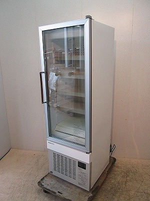 入荷しました!冷凍ショーケースです!
