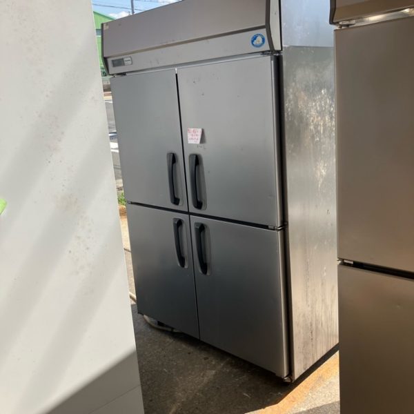 パナソニック 縦型冷凍庫 SRF-K1281SA 2016年製 買取させていただきました！