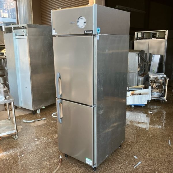 大和冷機 縦型冷蔵庫 233CD-EC 2018年製 買取させていただきました！