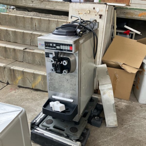 日世 ソフトクリームサーバー NA-9424AE 2016年製 買取させていただきました！
