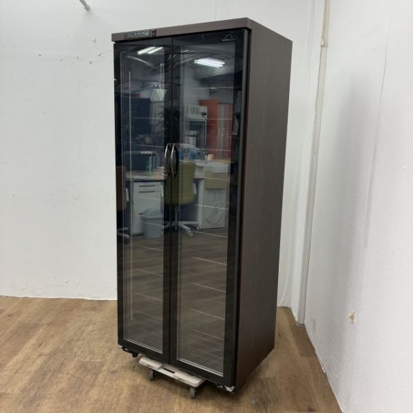 入荷しました!ワインセラーです!