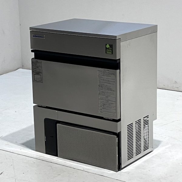 入荷しました!45kg製氷機です!