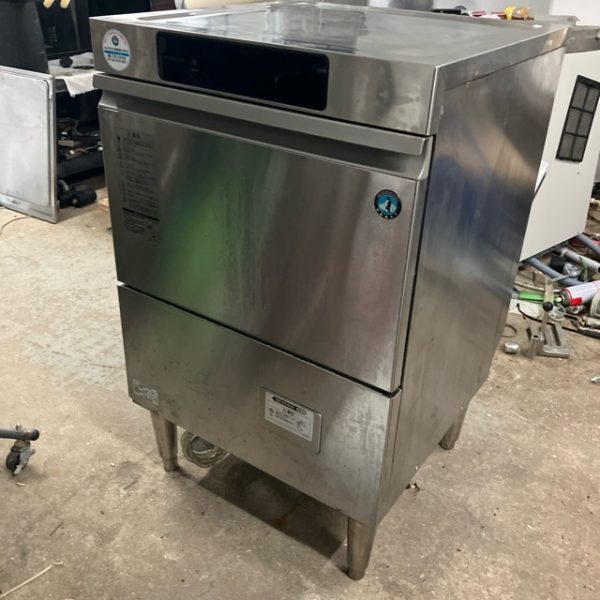 ホシザキ 食器洗浄機・アンダーカウンタータイプ JWE-400TUC3 2023年製 買取させていただきました！