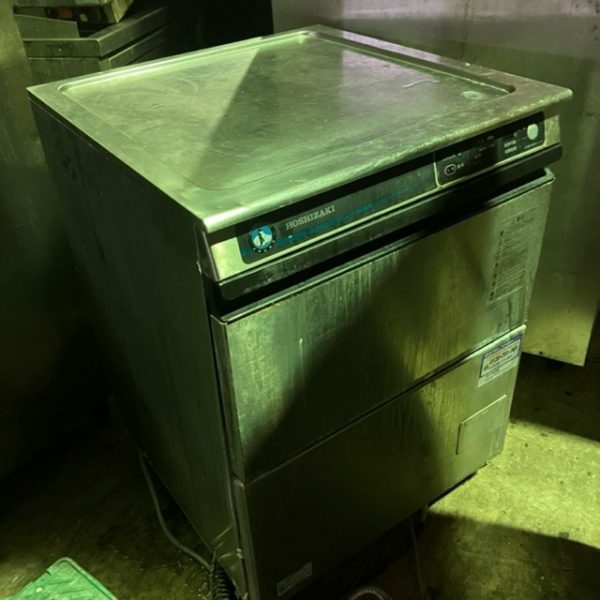 ホシザキ 食器洗浄機・アンダーカウンタータイプ JWE-400TUB3 2019年製 買取させていただきました！