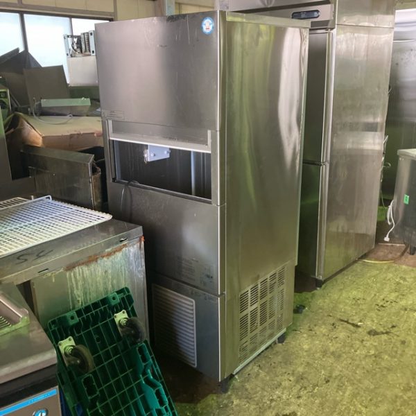 フクシマガリレイ 240?製氷機 FIC-A240KV1S 2016年製 買取させていただきました！