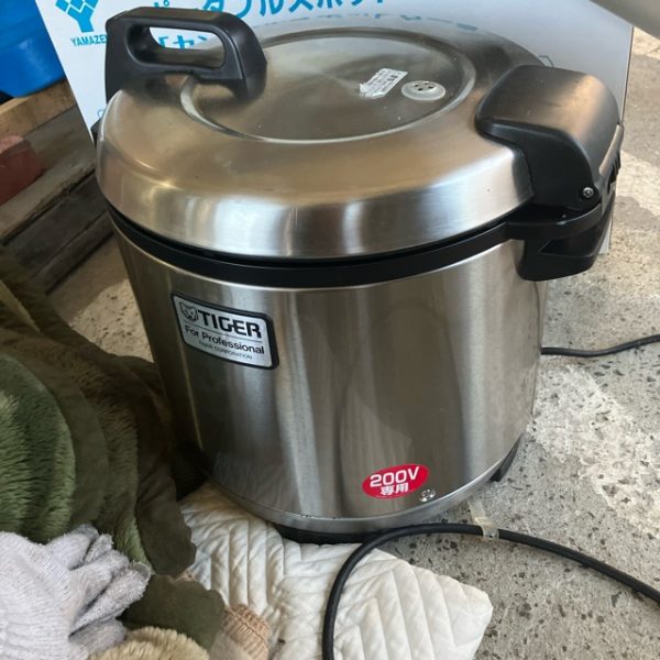 タイガー 電気炊飯ジャー JNO-B361 2025年製 買取させていただきました！