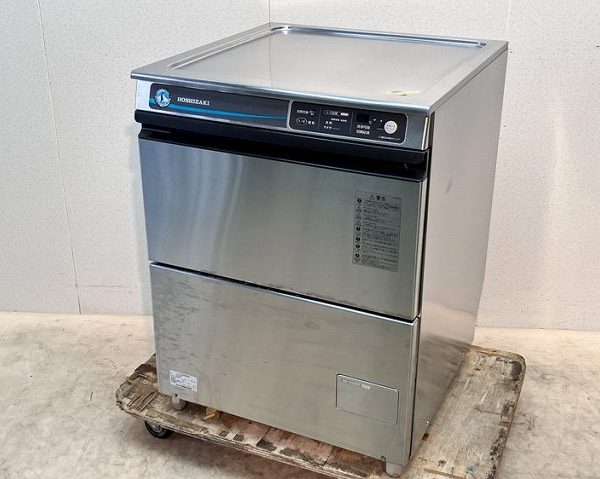 入荷しました!食器洗浄機・アンダーカウンタータイプです!