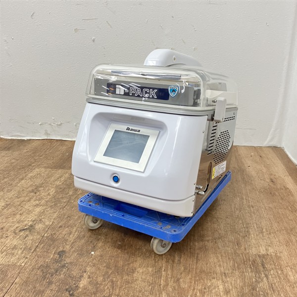 入荷しました!真空包装機です!