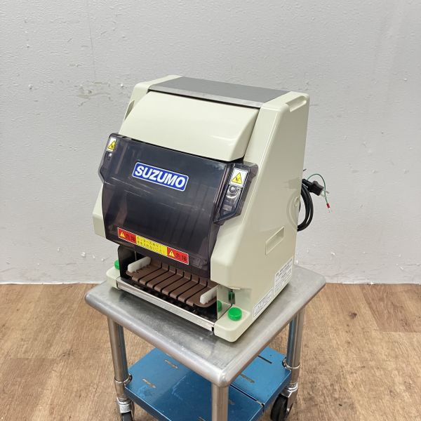 入荷しました!自動安全海苔巻きカッターです!