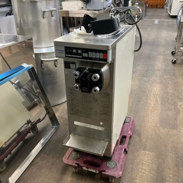 日世 ソフトクリームサーバー NA-9424AE 2015年製 買取させていただきました！