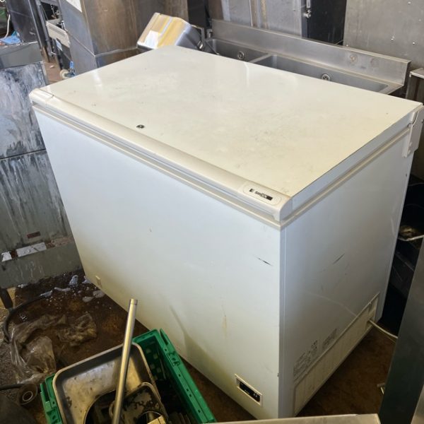 サンデン 冷凍ストッカー SH-360XD 2023年製 買取させていただきました！