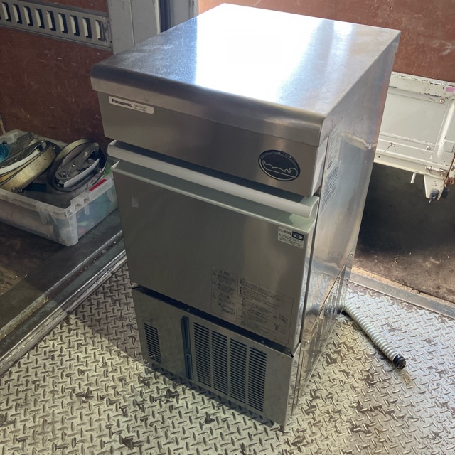 25kg製氷機 パナソニック SIM-AS2500 2024年製 買取させていただき