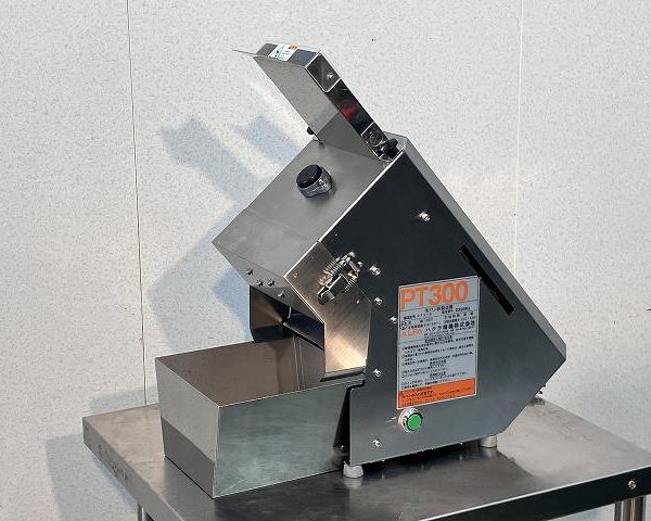 入荷しました!生パン粉製造機です!