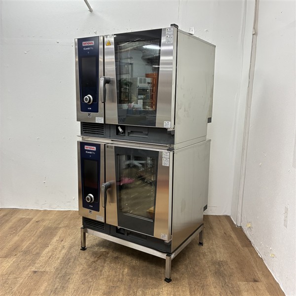 入荷しました!2段仕様電気スチームコンベクションです!