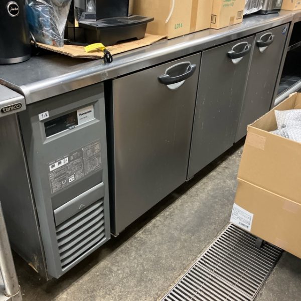 パナソニック 冷蔵コールドテーブル SUR-K1861SB 2021年製 買取させていただきました！