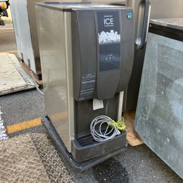 ホシザキ 115kgチップアイスディスペンサー DCM-115K 2015年製 買取させていただきました！