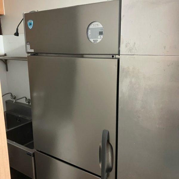 大和冷機 縦型冷蔵庫 201YCD-EX 2020年製 買取させていただきました！