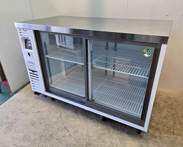 入荷しました!テーブル形冷蔵ショーケースです!