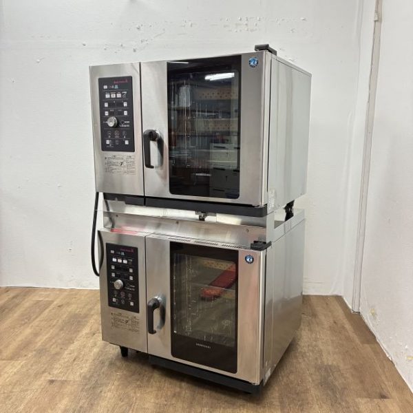 入荷しました!ガス式2段スチームコンベクションオーブンです!