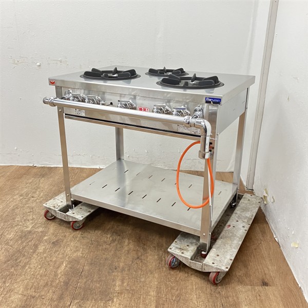 入荷しました!3口ガステーブルです!