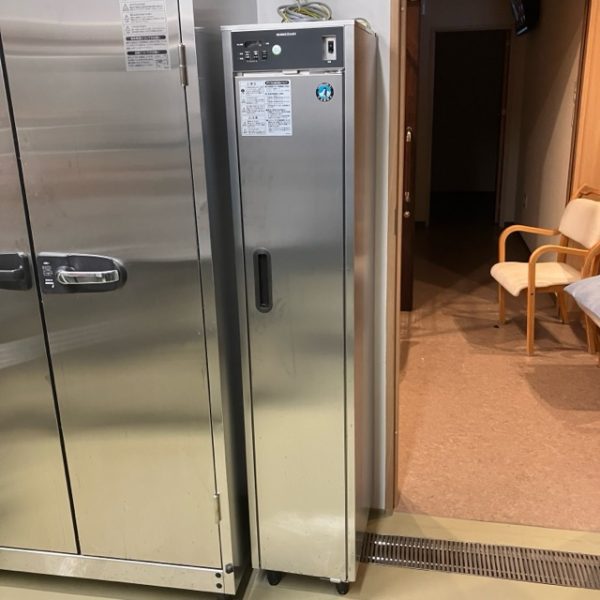 包丁まな板殺菌庫　ホシザキ　UVS-30A　2025年製 買取させていただきました！