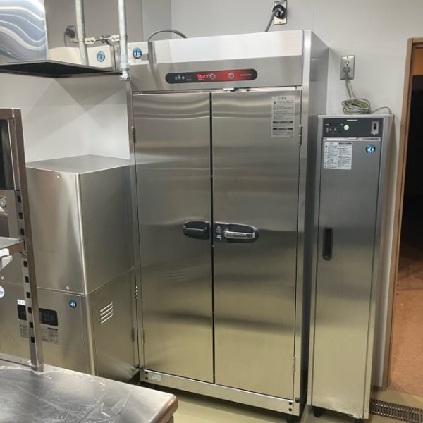 ホシザキ 食器消毒保管庫 HSB-10SB3 2024年製 買取させていただきました！