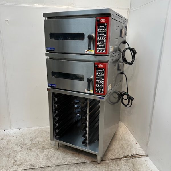 入荷しました!電気式ミニデッキオーブン＋架台付です!