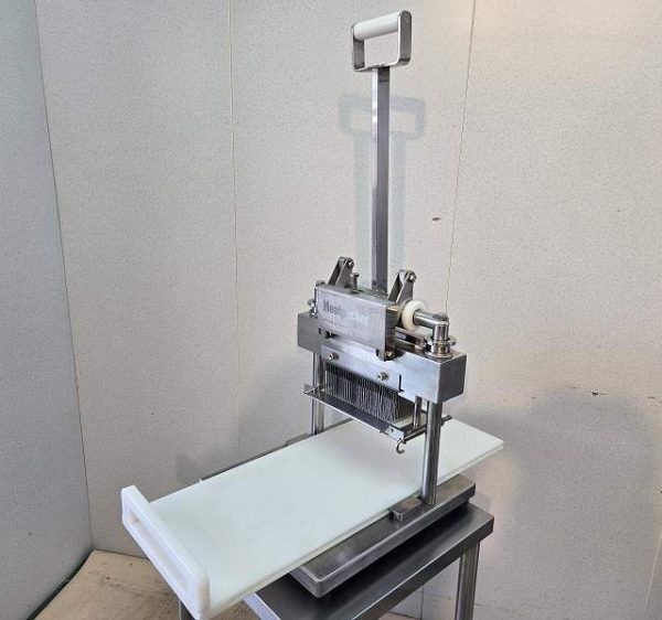 入荷しました!ミートテンダーライザー ミートペッカーです!