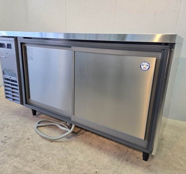 入荷しました!ホットショーケースです!