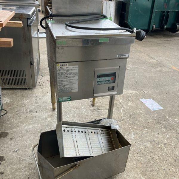 コメットカトウ 電気フライヤー CF2-E18 2018年製 買取させていただきました！