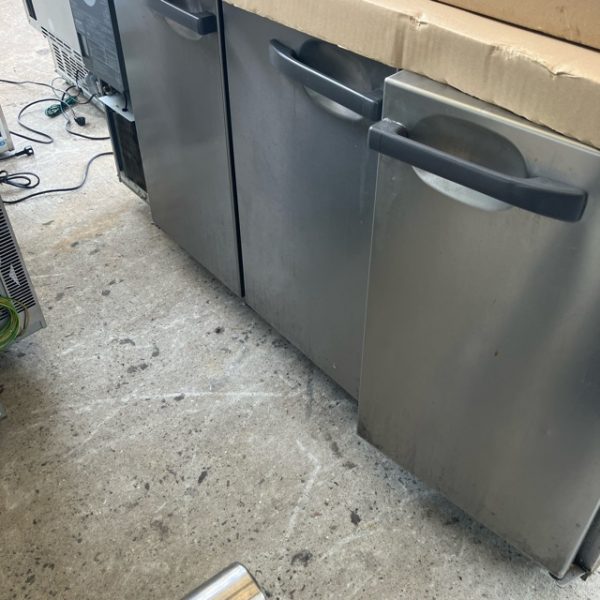 大和冷機 台下冷凍冷蔵庫 5041S-B 2022年製 買取させていただきました！