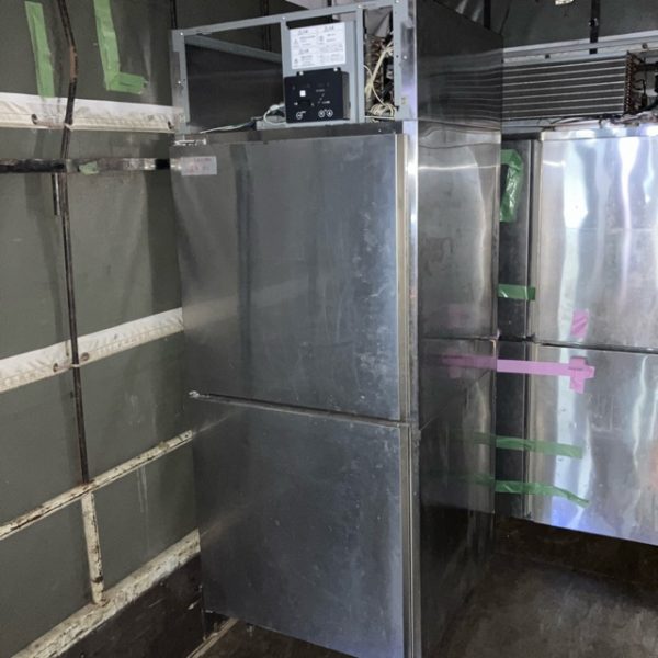 フジマック 縦型冷蔵庫 FR7680KiX 2017年製 買取させていただきました！