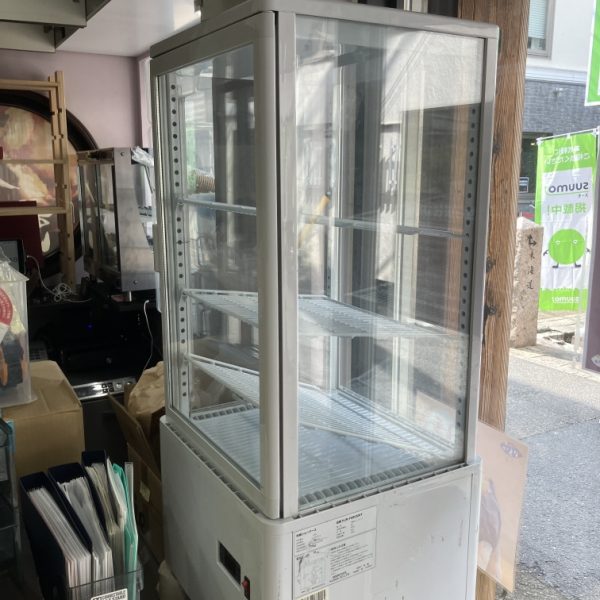 4面ガラス冷蔵ショーケース HJR-FG80SWT 2021年製 買取させていただきました！