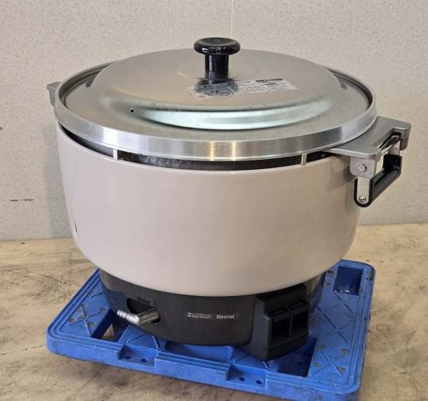 入荷しました!ガス炊飯器です!